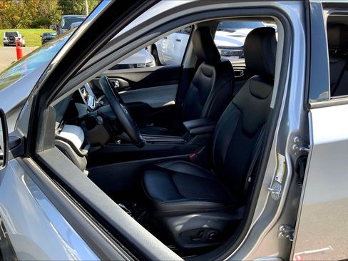 Certified 2022 Jeep Compass Latitude w/ Convenience Group image 8