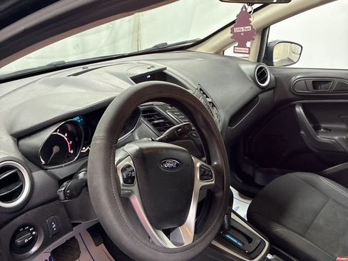 Used 2019 Ford Fiesta SE image 10