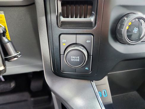 Used 2023 Ford F150 XLT w/ XTR Package image 25