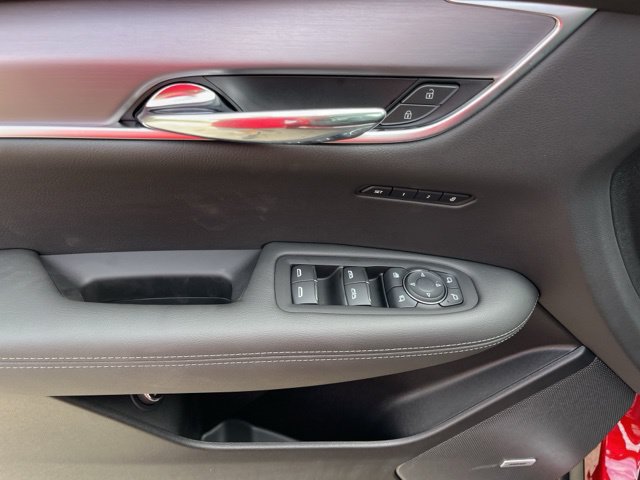 New 2025 Cadillac XT6 Luxury FWD image 14