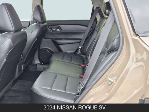 Certified 2024 Nissan Rogue SV w/ SV Premium Package FWD image 17