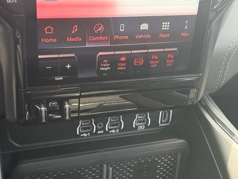 New 2026 RAM 2500 Limited AWD/4WD image 22