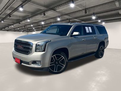 Used 2017 GMC Yukon XL SLE w/ Convenience Package