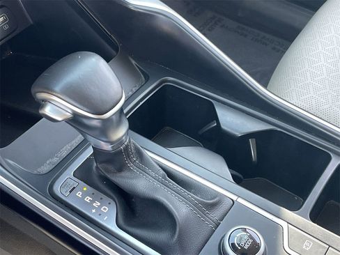 Certified 2022 Kia Sorento S image 28