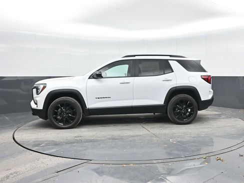 New 2026 GMC Terrain Elevation w/ Elevation Premium Package AWD/4WD image 4