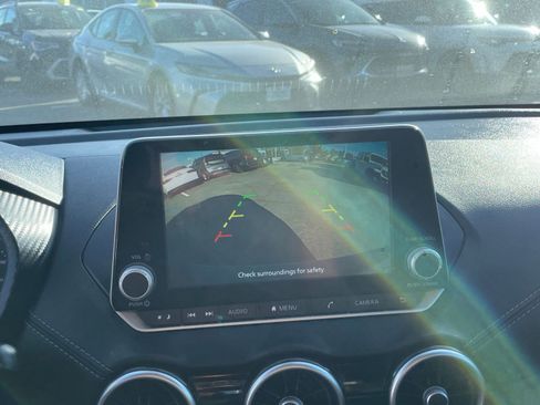 Used 2023 Nissan Sentra SV image 24