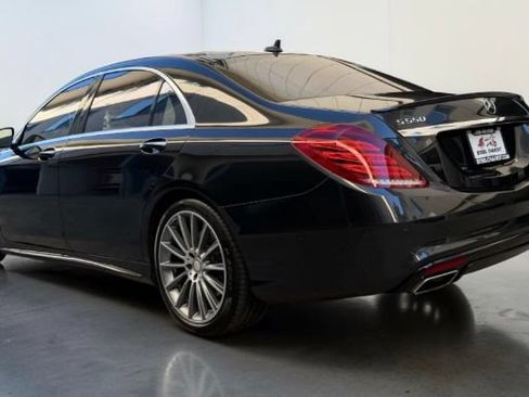 Used 2015 Mercedes-Benz S 550 Sedan image 4