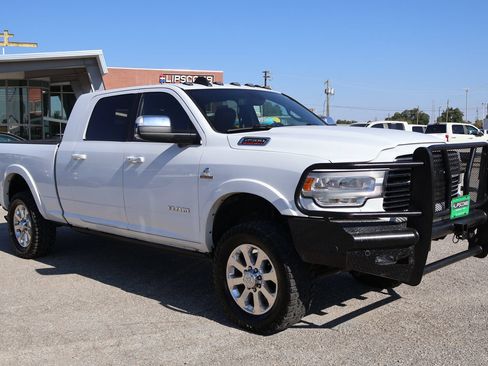 Used 2021 RAM 2500 Laramie AWD/4WD image 5