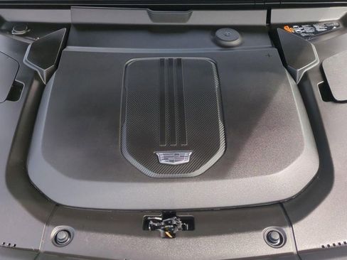 Certified 2024 Cadillac Lyriq Luxury RWD image 19