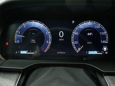 Used 2023 Jeep Grand Cherokee Limited w/ Black Appearance Package image 19