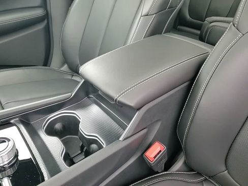 New 2025 Jeep Grand Cherokee Limited w/ Luxury Tech Group II image 30