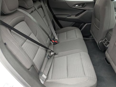 Used 2025 Chevrolet Equinox LT image 34