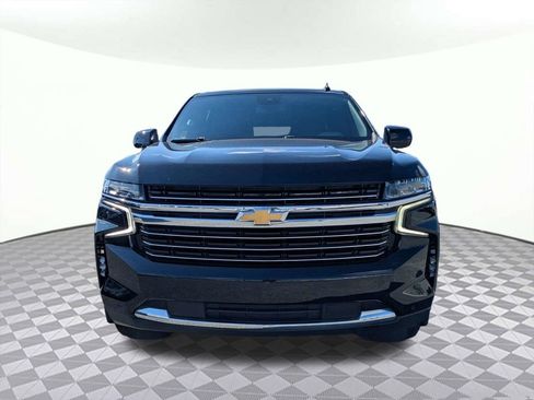 Used 2023 Chevrolet Suburban LT RWD image 7
