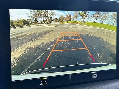 Used 2023 Chevrolet Tahoe Premier image 25