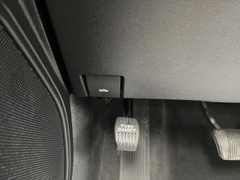 Used 2023 Dodge Charger SXT image 21