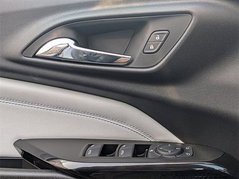 New 2026 Chevrolet Trax LT image 18