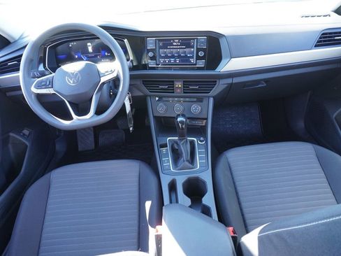 Used 2023 Volkswagen Jetta S image 11