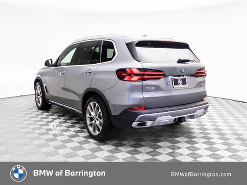 New 2026 BMW X5 xDrive50e w/ Executive Package image 3