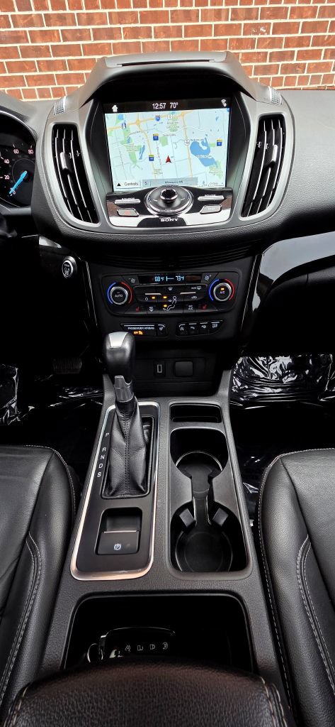Used 2017 Ford Escape Titanium w/ Canadian Touring Package AWD/4WD image 14