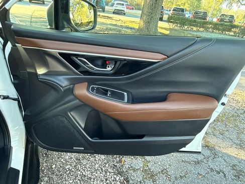 Used 2021 Subaru Outback Touring w/ Popular Package #2 image 18