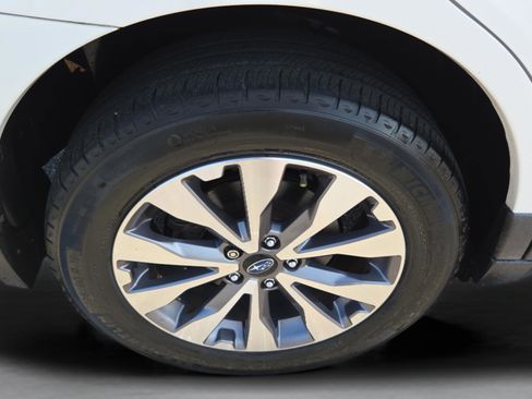 Used 2017 Subaru Outback 2.5i Touring w/ Popular Package #5A image 35
