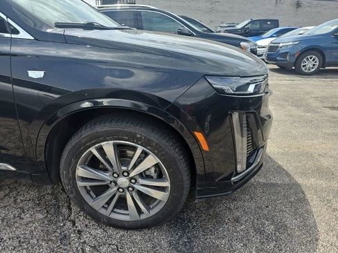 Used 2021 Cadillac XT6 Premium Luxury w/ LPO, Floor Liner Package AWD/4WD image 17