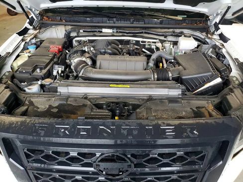 Used 2024 Nissan Frontier S w/ Technology Package RWD image 11