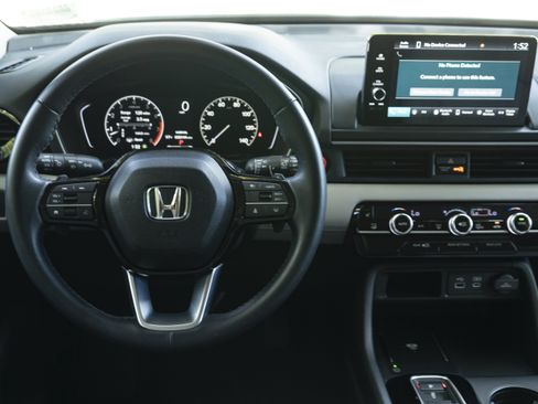 Used 2025 Honda Pilot EX-L image 19