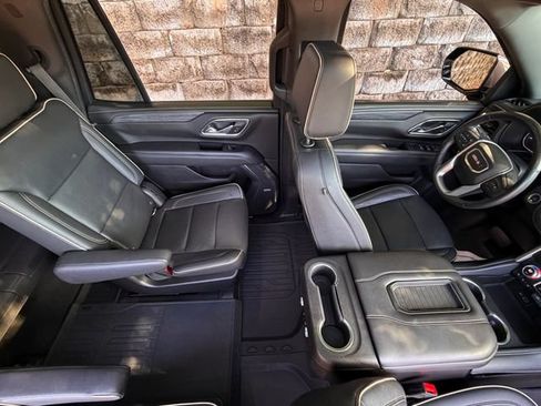 Used 2021 GMC Yukon SLT w/ SLT Luxury Plus Package RWD image 22
