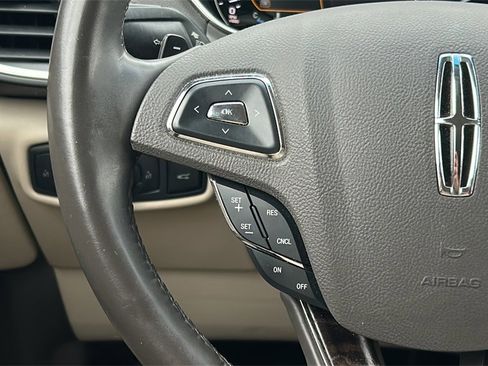 Used 2016 Lincoln MKX Select w/ Select Plus Package image 24