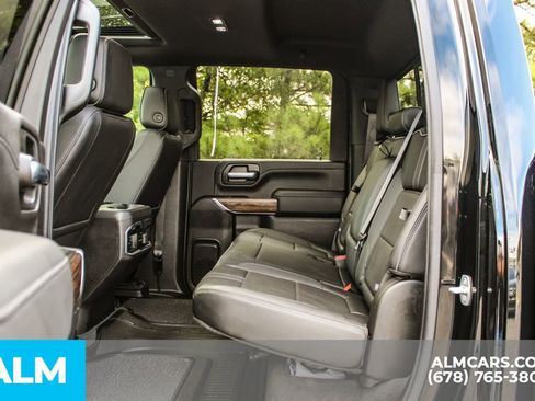 Used 2022 Chevrolet Silverado 3500 High Country image 18