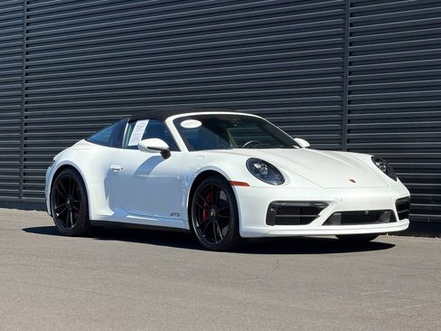 Certified 2023 Porsche 911 Targa 4 GTS w/ Premium Package AWD/4WD image 10