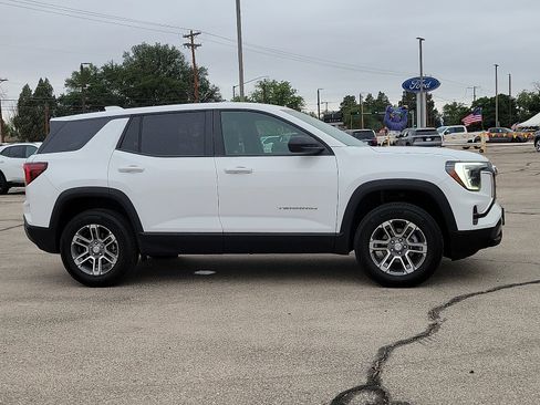 Used 2025 GMC Terrain Elevation AWD/4WD image 5
