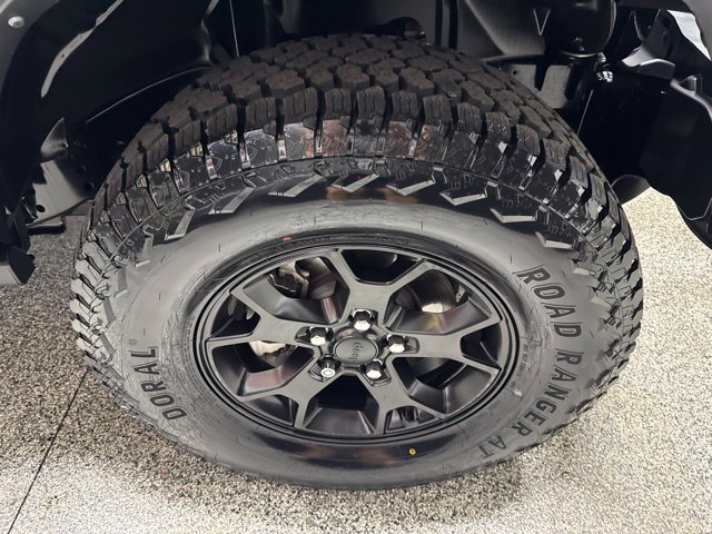 Used 2022 Jeep Wrangler Sport AWD/4WD image 24