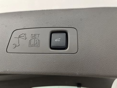 Used 2022 Lincoln Corsair AWD w/ Premium Package image 17