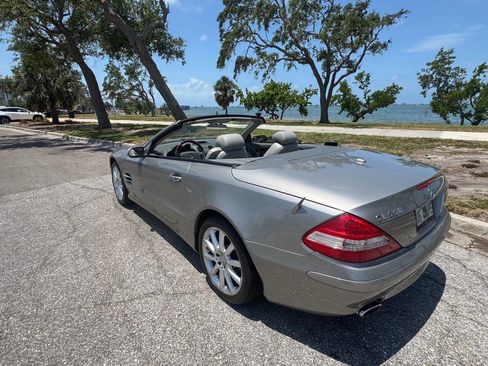 Used 2007 Mercedes-Benz SL 550 image 19