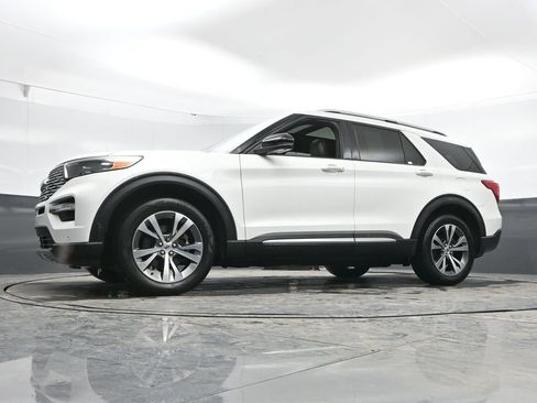 Used 2020 Ford Explorer Platinum image 48