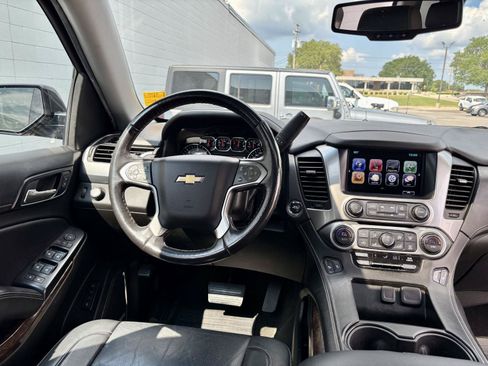 Used 2018 Chevrolet Tahoe LT AWD/4WD image 3