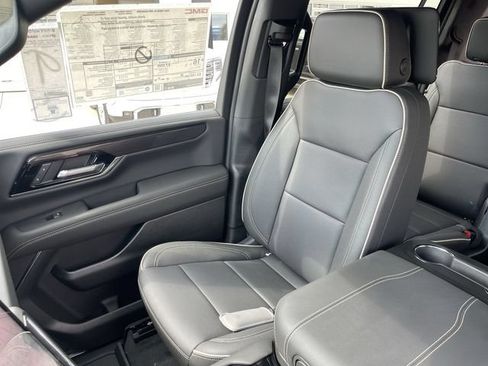New 2026 GMC Yukon XL Elevation w/ Elevation Premium Package AWD/4WD image 25