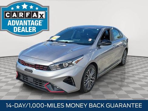 Used 2023 Kia Forte GT-Line w/ GT-Line Premium Package FWD image 3