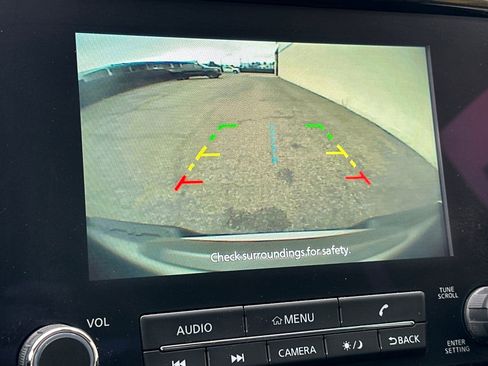 Used 2023 Nissan Frontier SV w/ Tow Package image 25