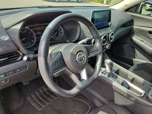 Certified 2021 Nissan Sentra SV FWD image 23