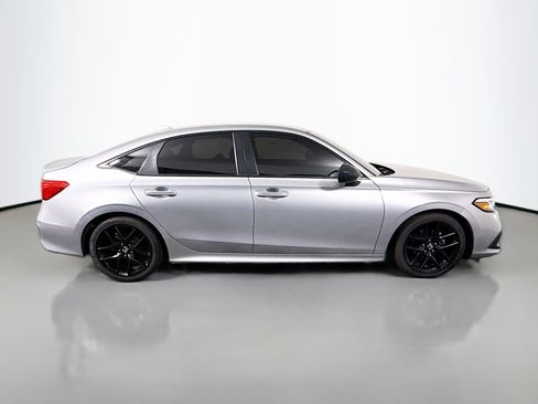 Used 2023 Honda Civic Sport image 11