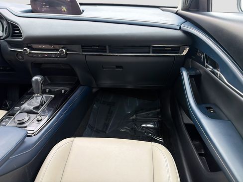 Used 2020 MAZDA CX-30 FWD w/ Preferred Package image 17