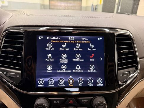 Used 2021 Jeep Grand Cherokee Overland AWD/4WD image 16
