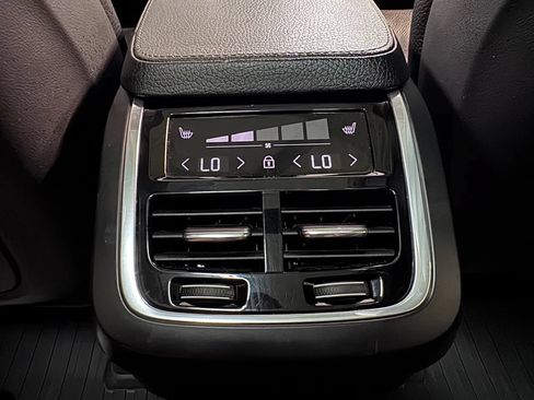 Used 2019 Volvo XC90 T6 Momentum w/ Advanced Package AWD/4WD image 31