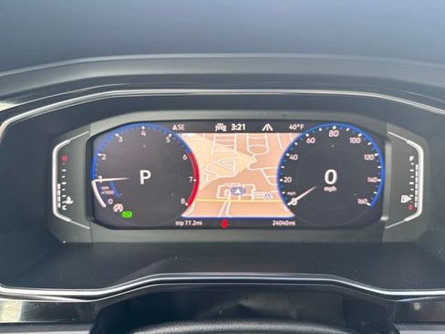 Certified 2024 Volkswagen Jetta SEL image 18