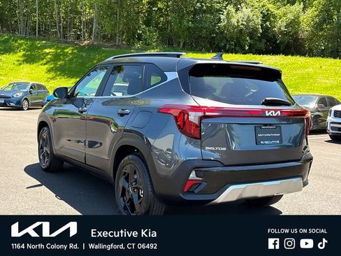 Used 2026 Kia Seltos EX w/ EX Sunroof Package AWD/4WD image 2