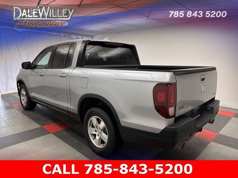 Used 2023 Honda Ridgeline Sport image 4