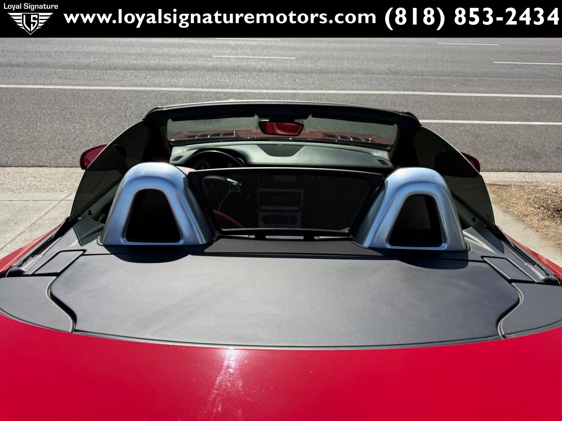 Used 2016 Mercedes-Benz SLK 300 image 9